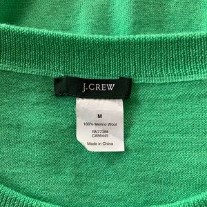 J. Crew Sweaters - J CREW Kelly Green 100% Merino Wool Sweater J. Crew Sweaters - J CREW Kelly Green 100% Merino Wool Sweater